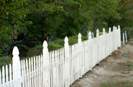 Fence cleaning illustration